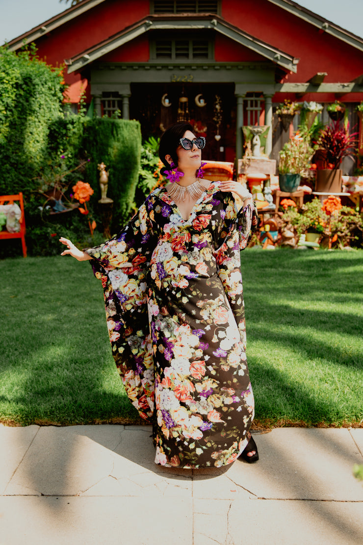 Glissando Kaftan in “Camille”