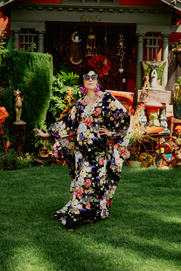 Glissando Kaftan in “Camille”