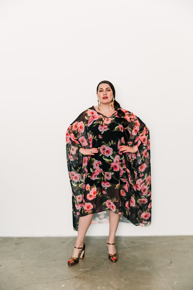 Kaftan in "Peony on the Balcony" (Midi)