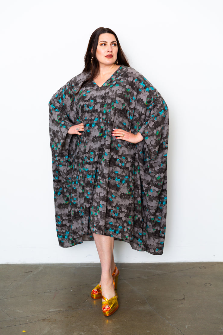 Kaftan in "Firefly Village” (Midi)