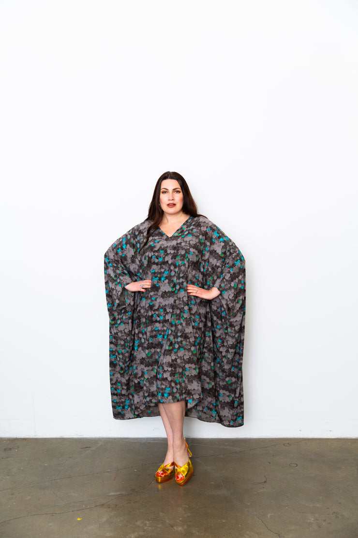Kaftan in "Firefly Village” (Midi)
