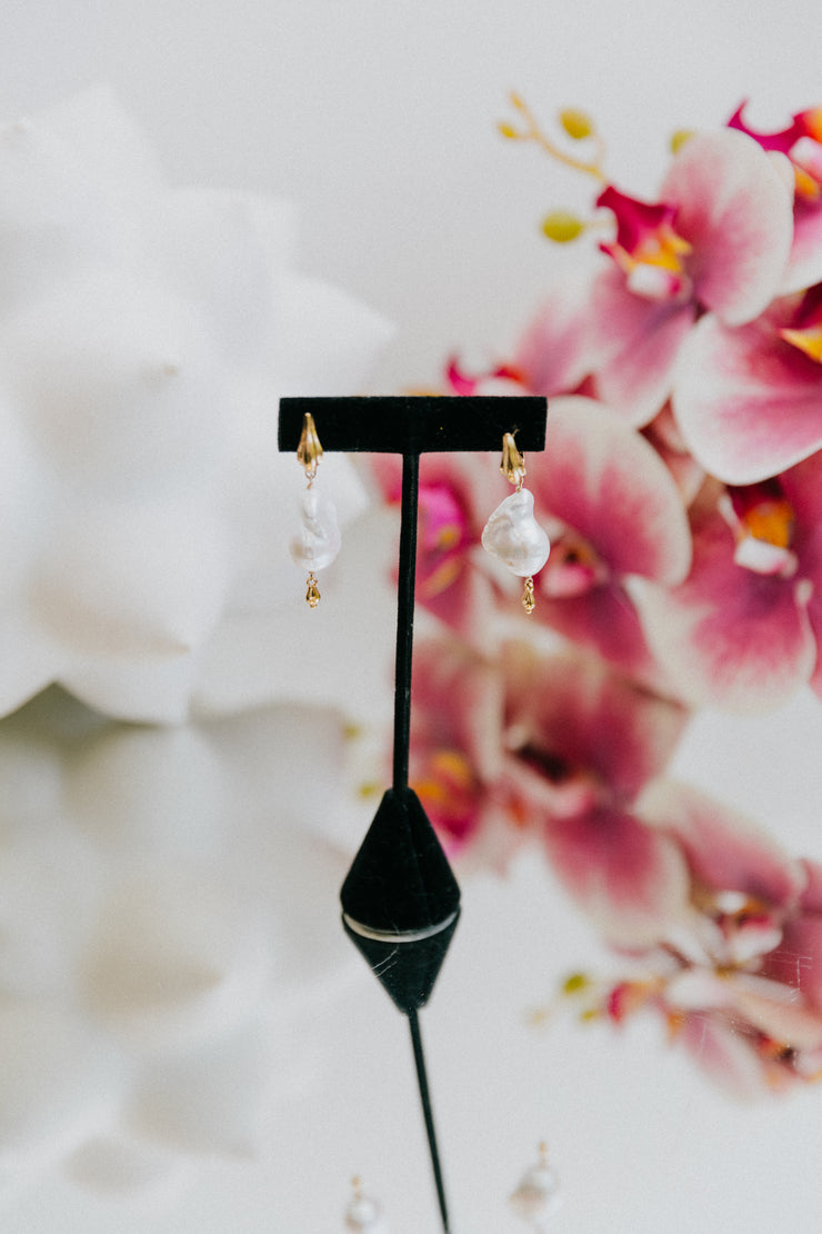A&O Big Baroque Earrings