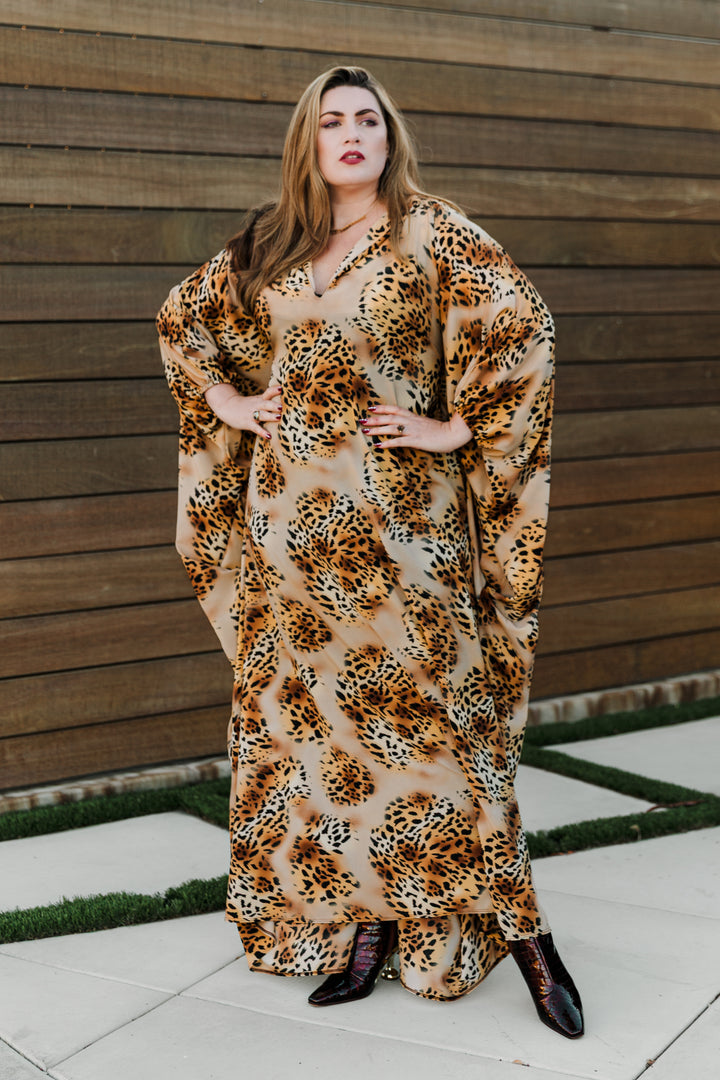 Glissando Kaftan in “Francine"