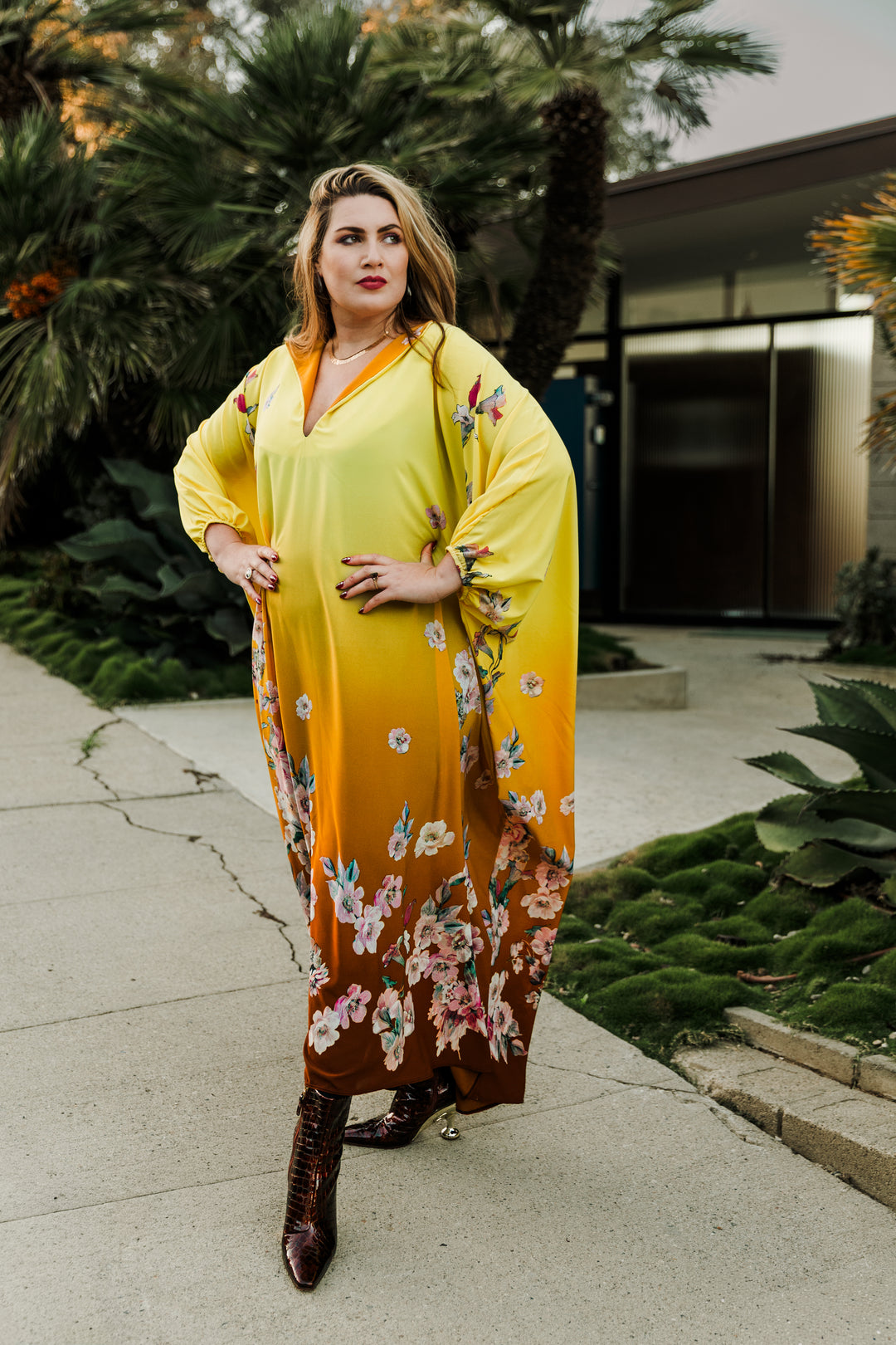 Glissando Kaftan in “Jo"