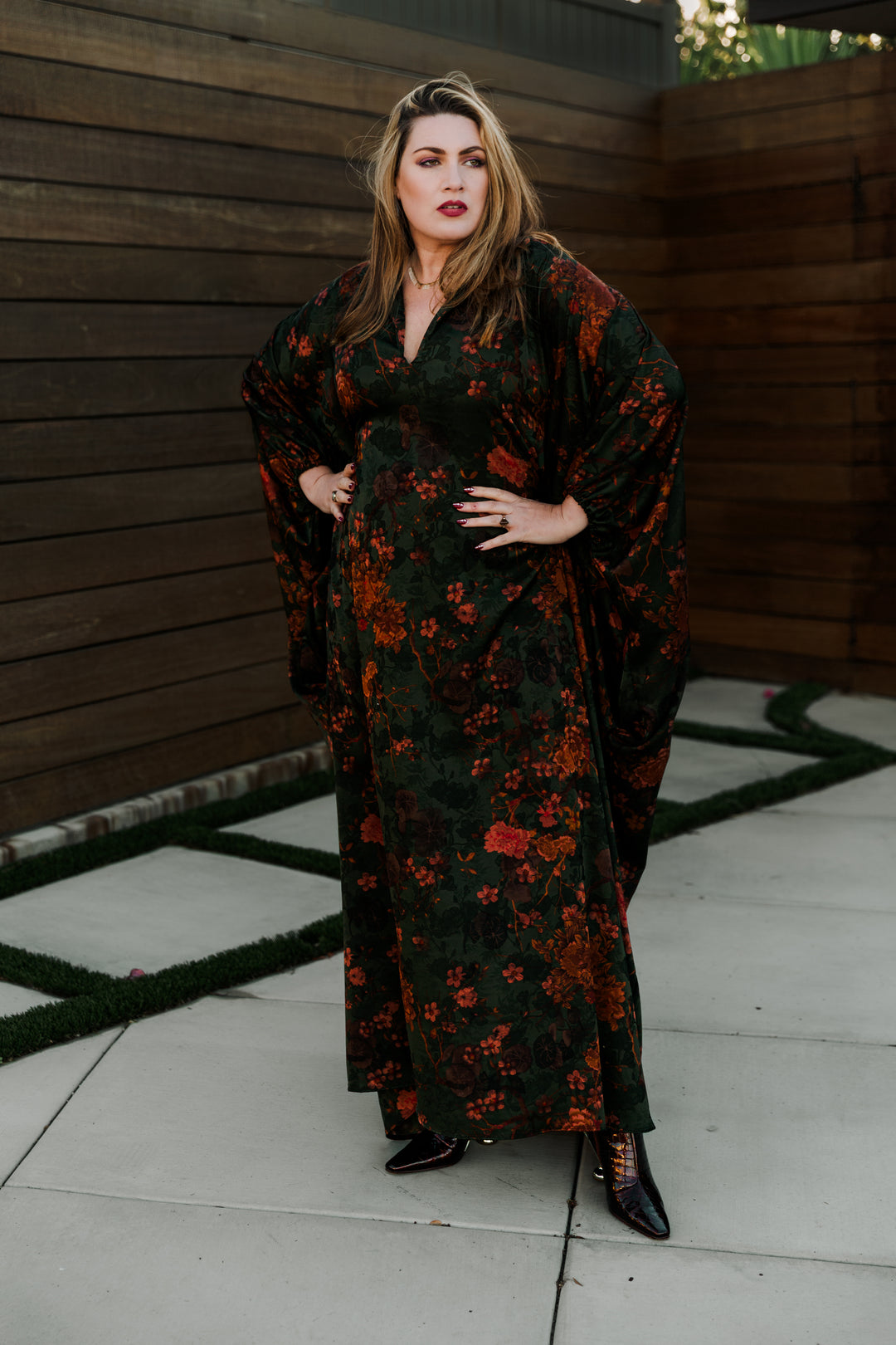 Glissando Kaftan in “Worldly"