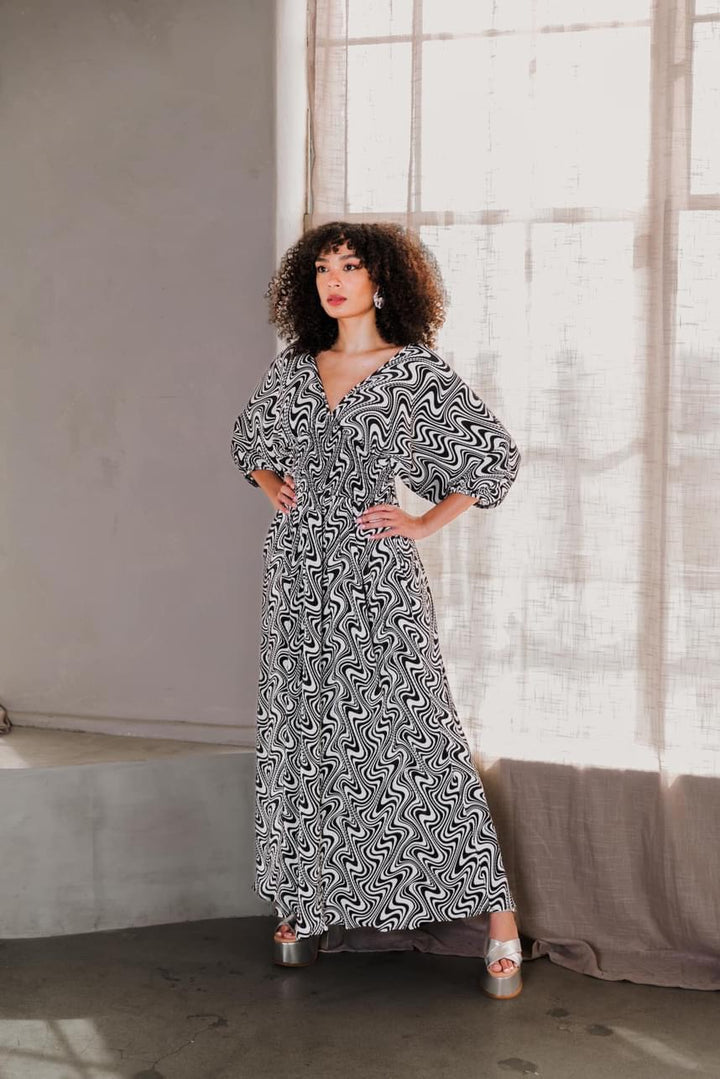 Colla Voce Dress in “B&W Swirl”