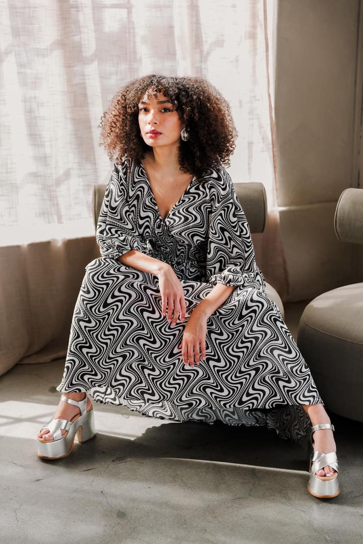 Colla Voce Dress in “B&W Swirl”