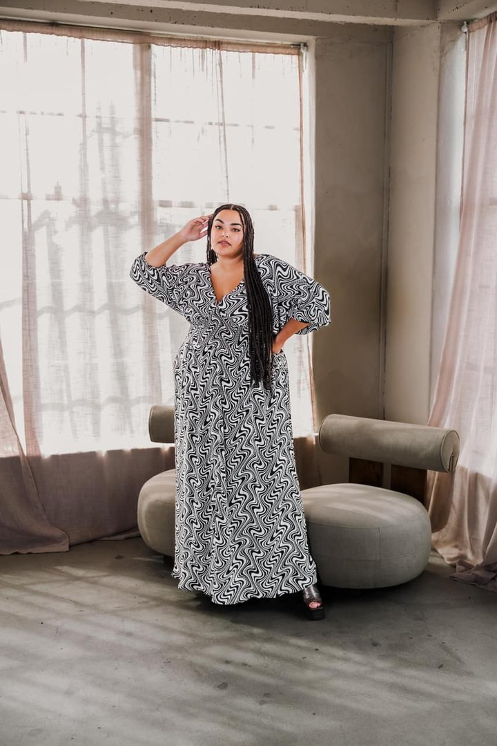 Colla Voce Dress in “B&W Swirl”
