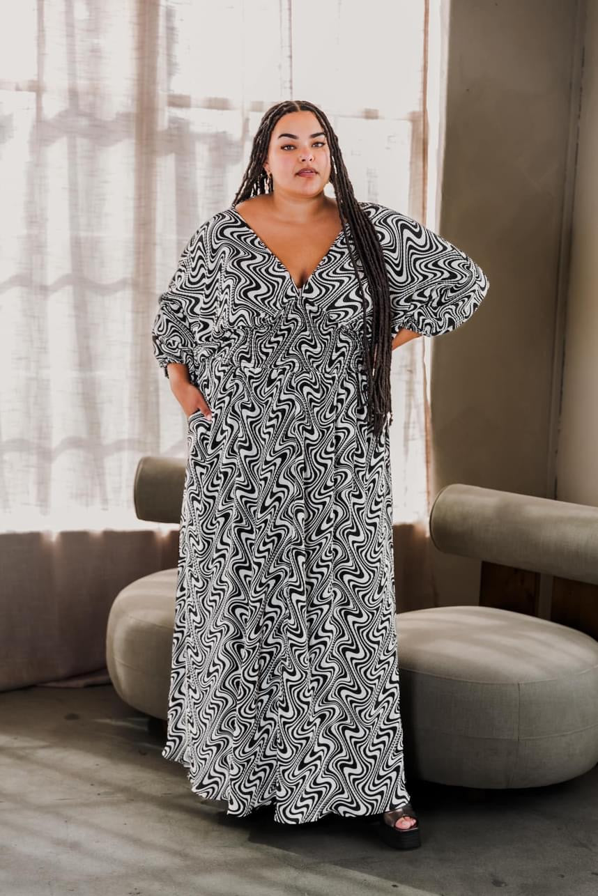 Colla Voce Dress in “B&W Swirl”