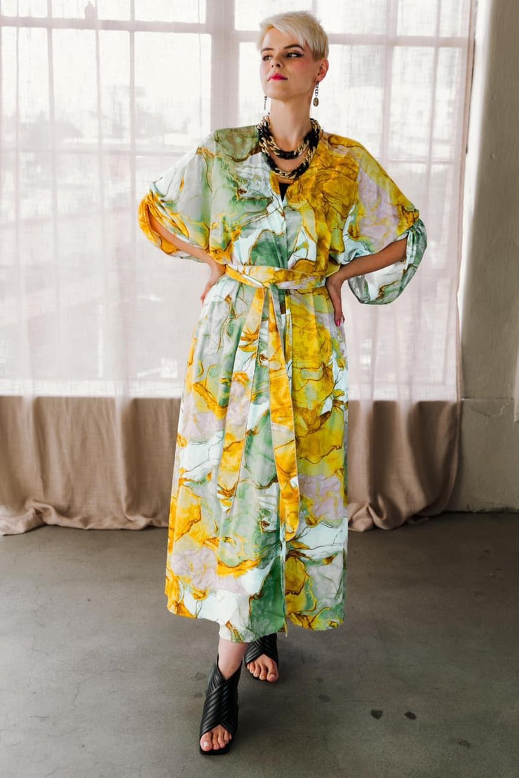 Downstage Duster in "Hypnotic Hues"