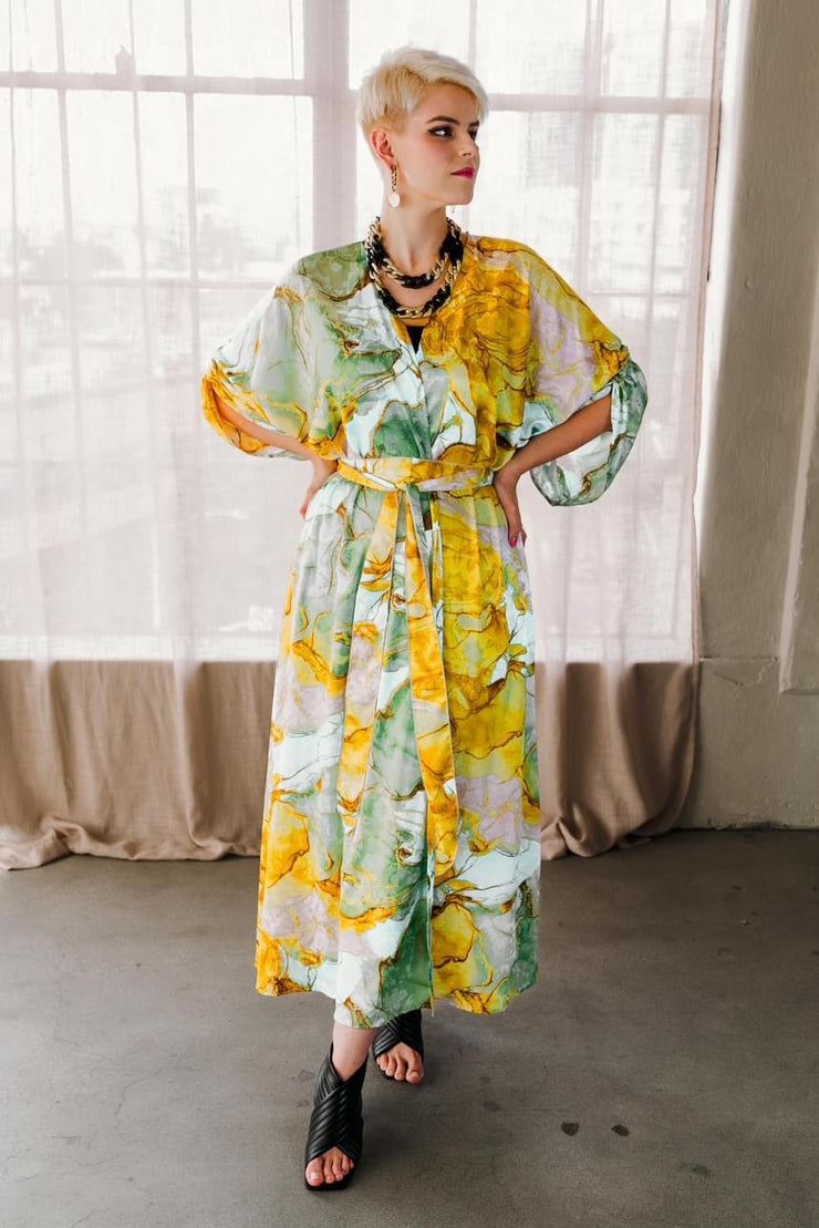 Downstage Duster in "Hypnotic Hues"