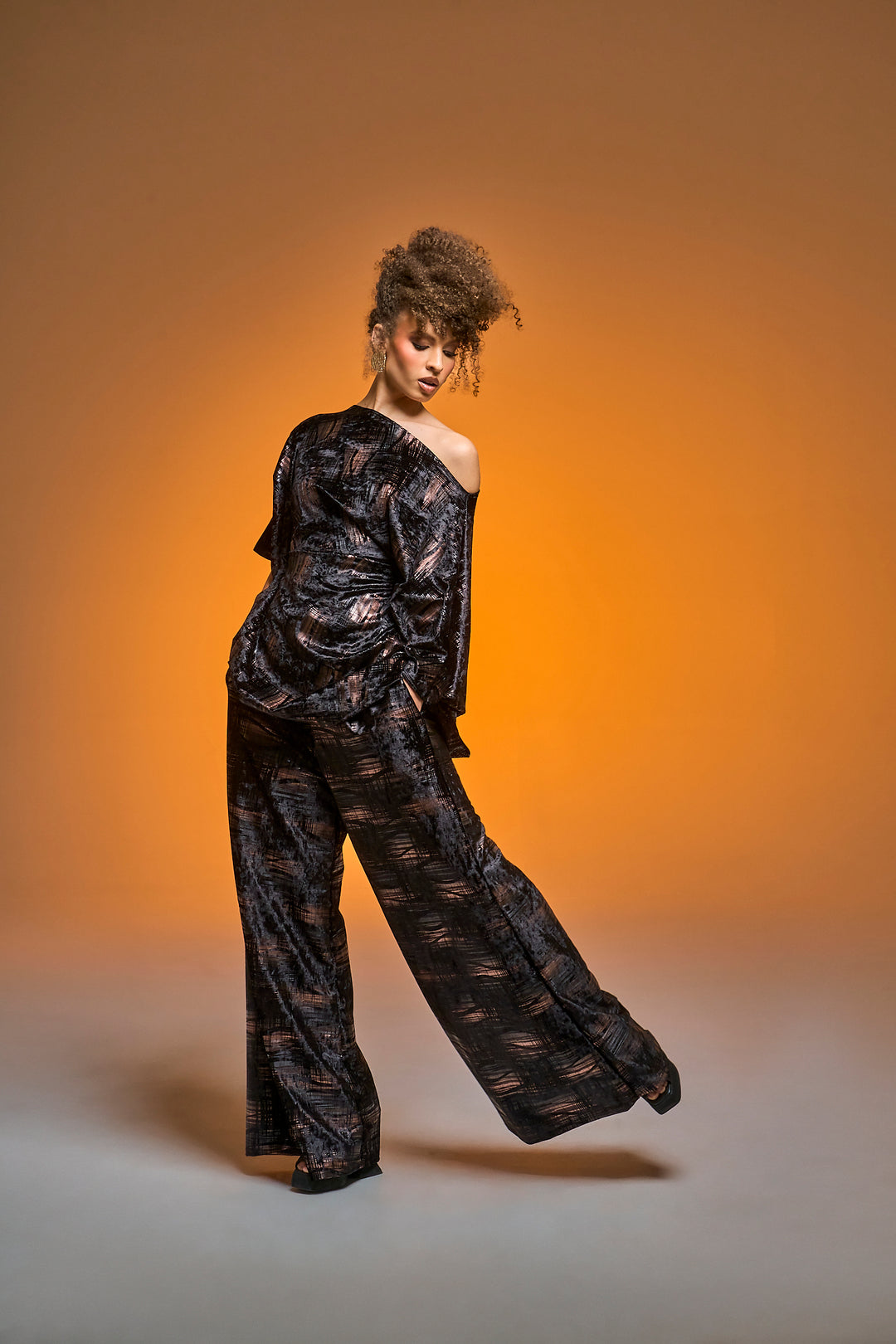 Muse Pants in “Oro Rosa e Nero”