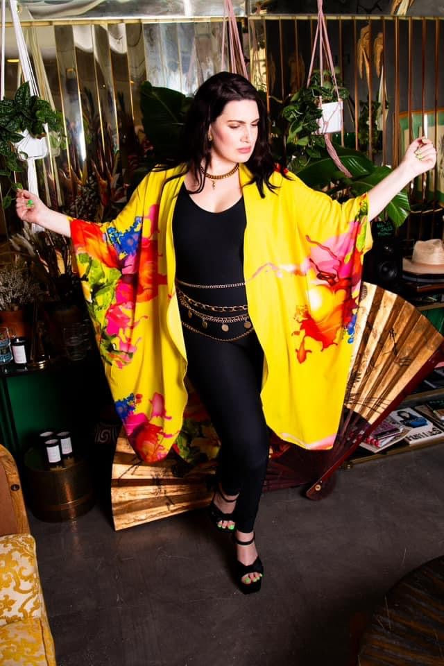 Coloratura Cape in "Jennifer"