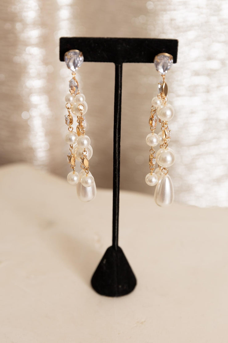 Pearly Drip Earrings
