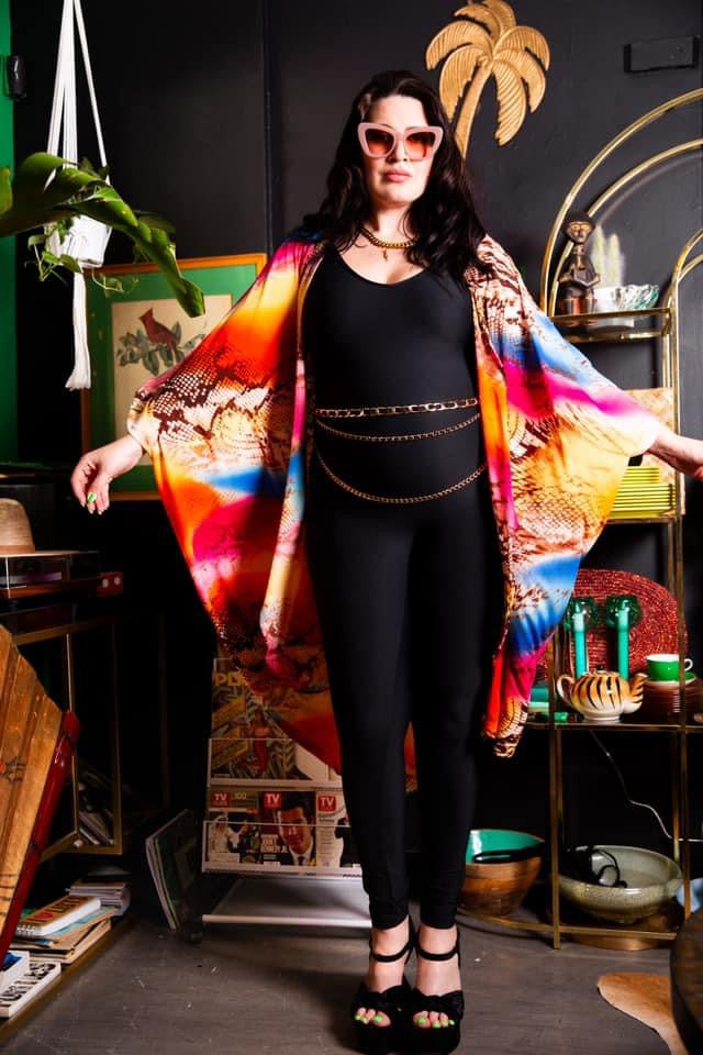 Coloratura Cape “Tracy”