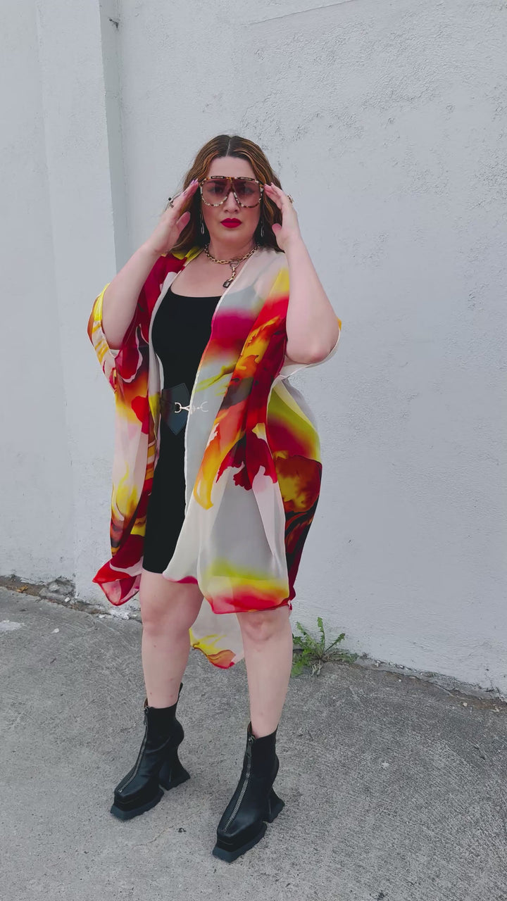 "Monica" in Coloratura Cape