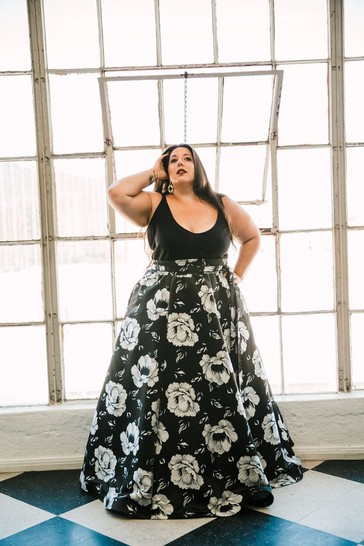 Gala Skirt in "Pagliacci" (B&W)