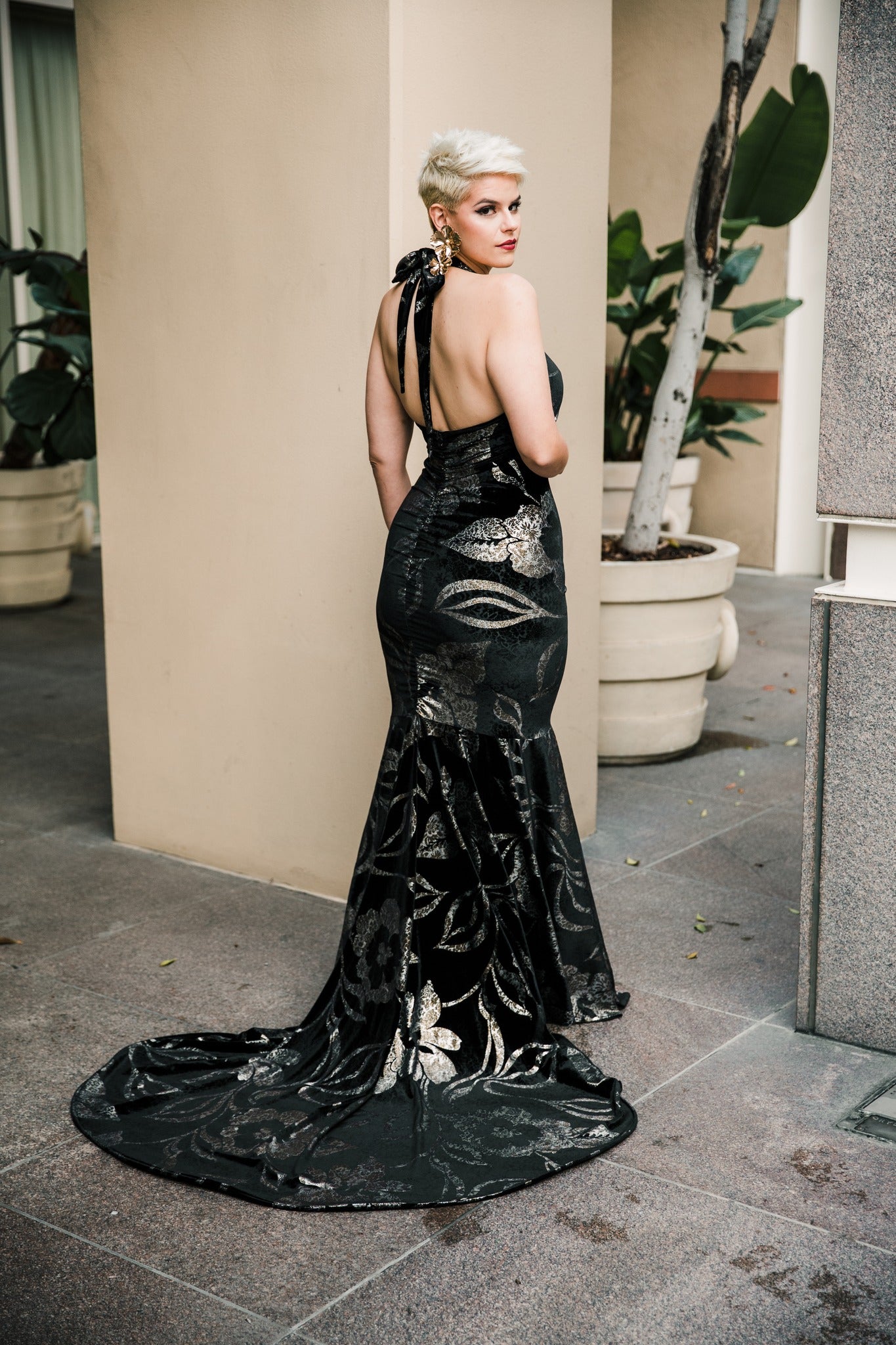 The Hollywood Gown – byVINNIK