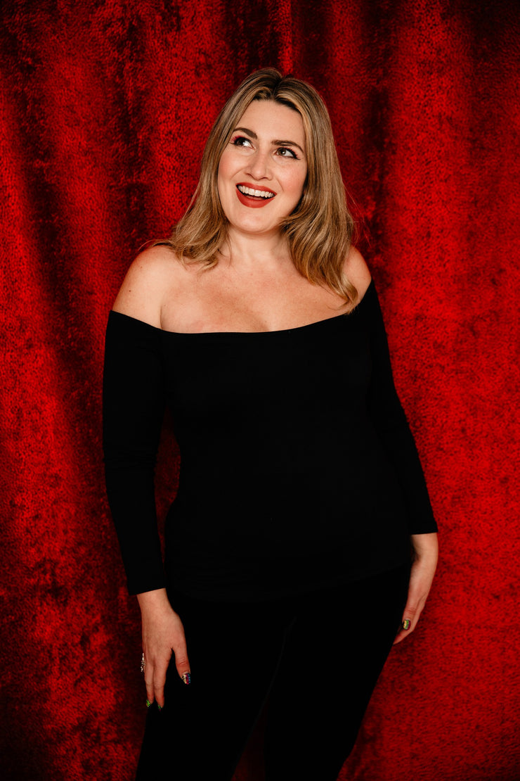 Shoulder Smolder Top (Black)