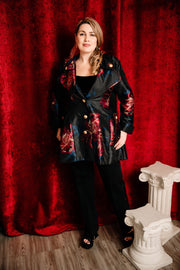The Suit (L'Orfeo)