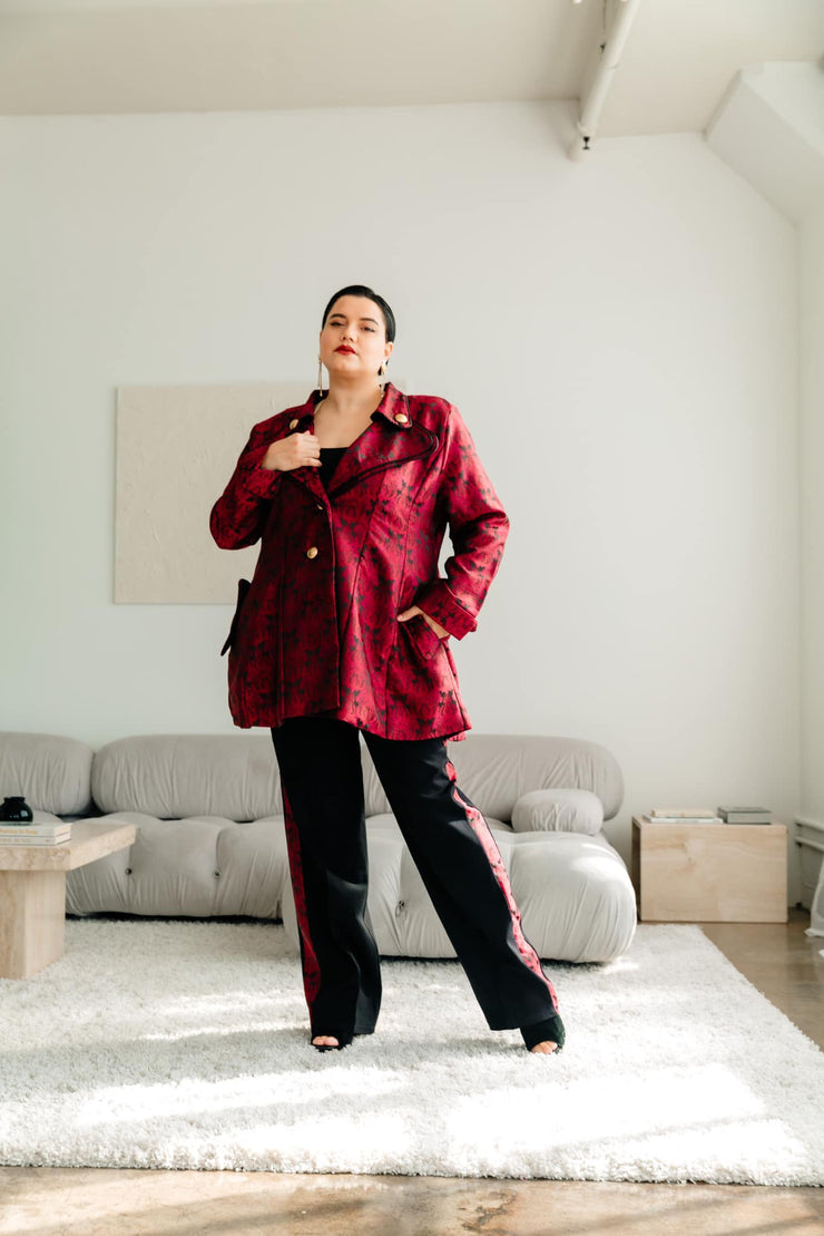 The Suit (L'Amour de loin)