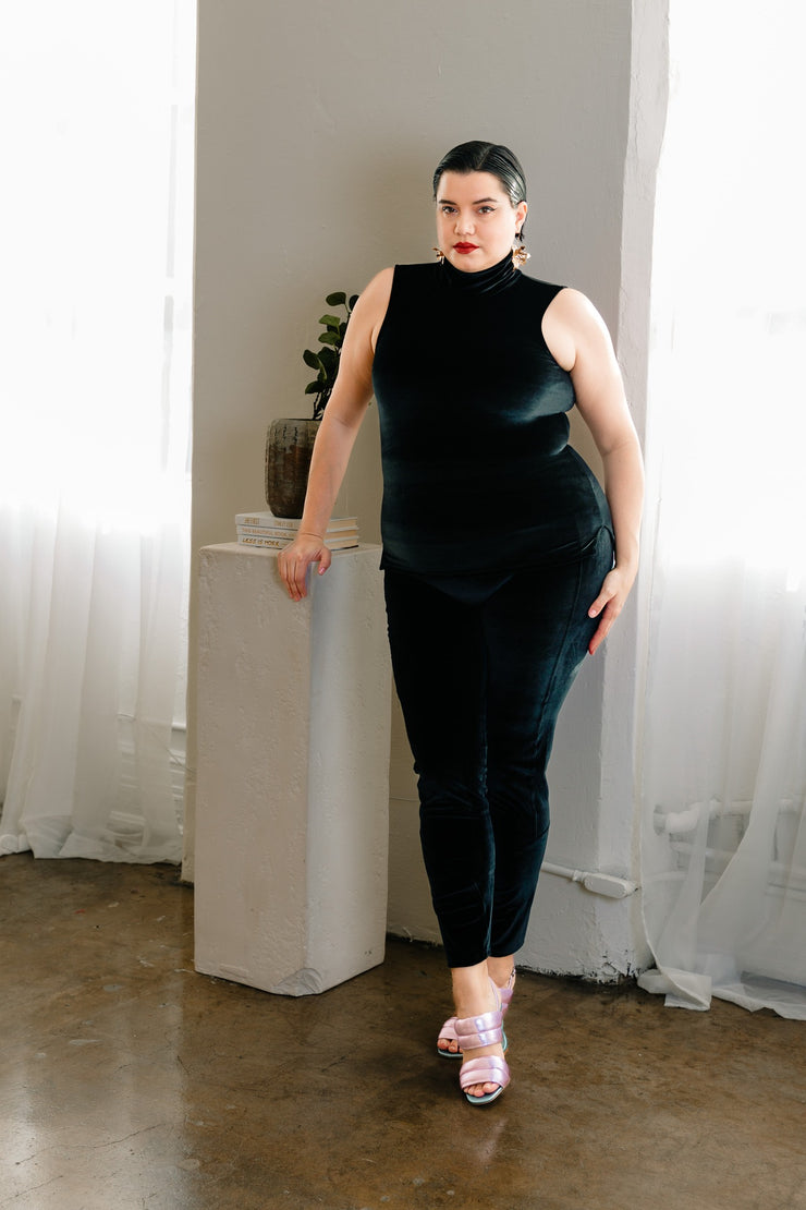 Beyond Basic Velvet Set (Black)
