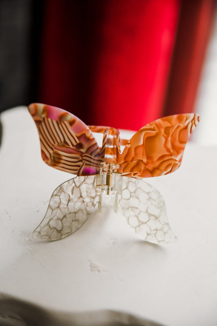 Gigantic Butterfly Clip (Taupe)
