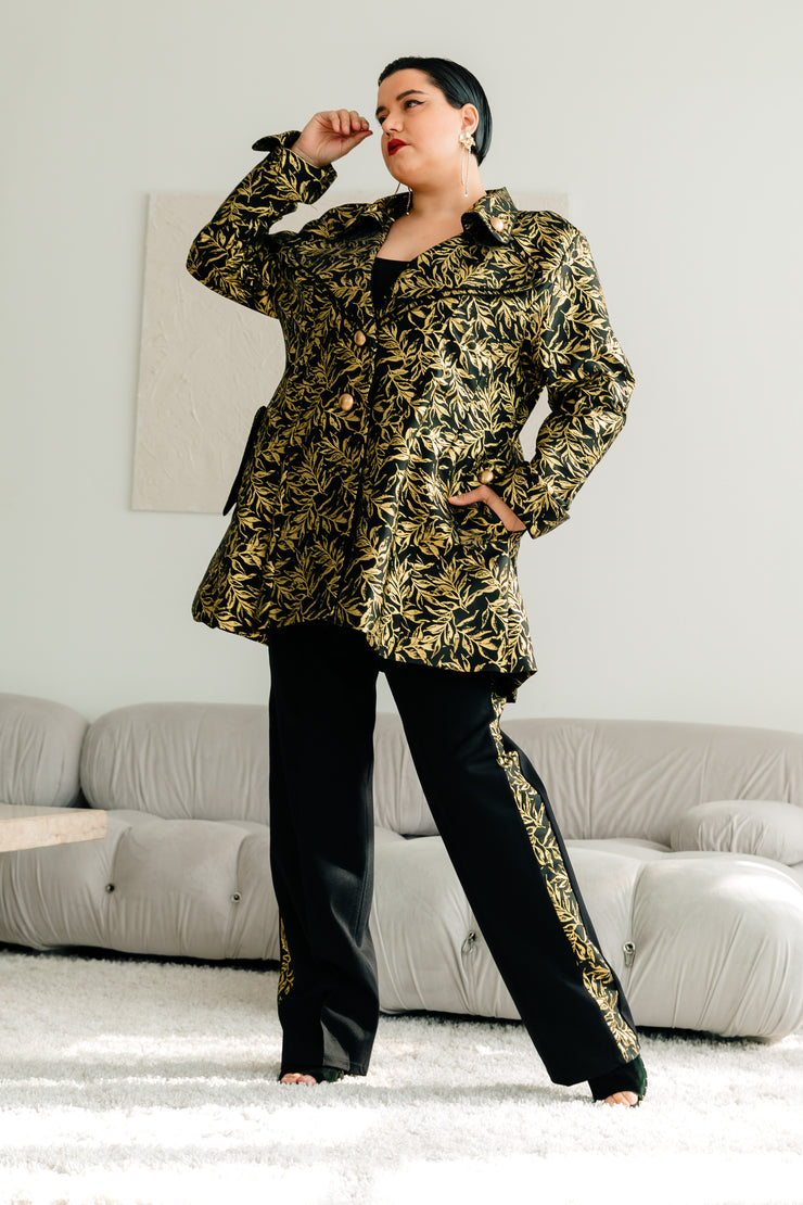 The Suit (Medea)
